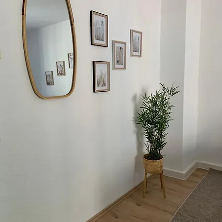 Bright & Central For 4 Incl Workspace Bochum