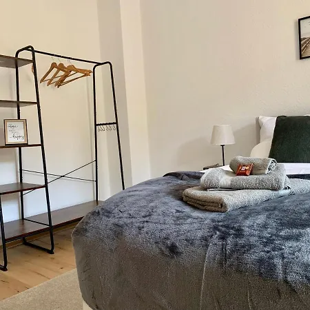 Bright & Central For 4 Incl Workspace Apartment Bochum