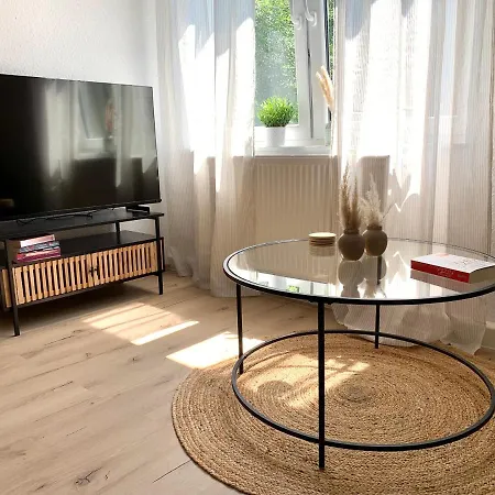 Bright & For 4 Incl Workspace Appartement