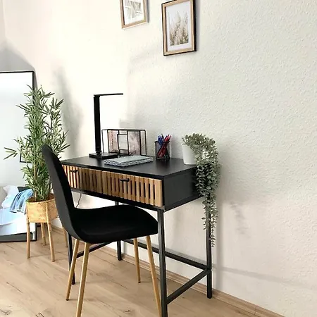 Apartment Bright & Central For 4 Incl Workspace Bochum
