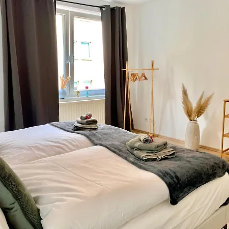 Bright & For 4 Incl Workspace * Bochum