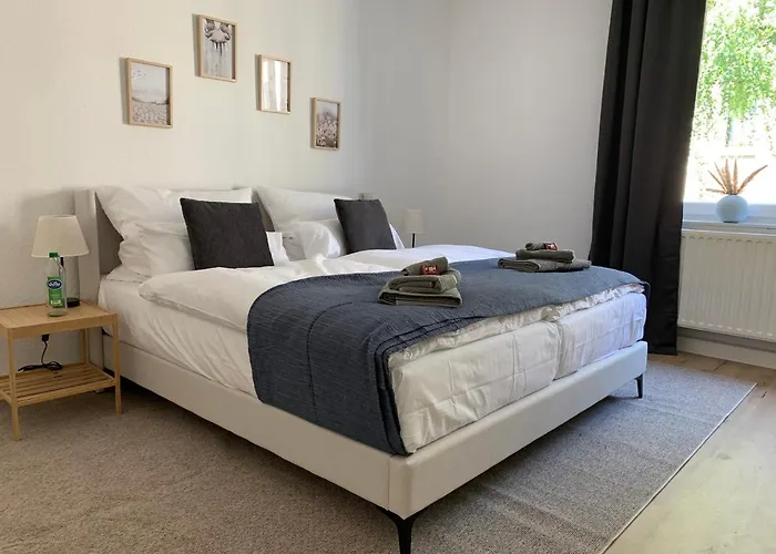 Bright & For 4 Incl Workspace *