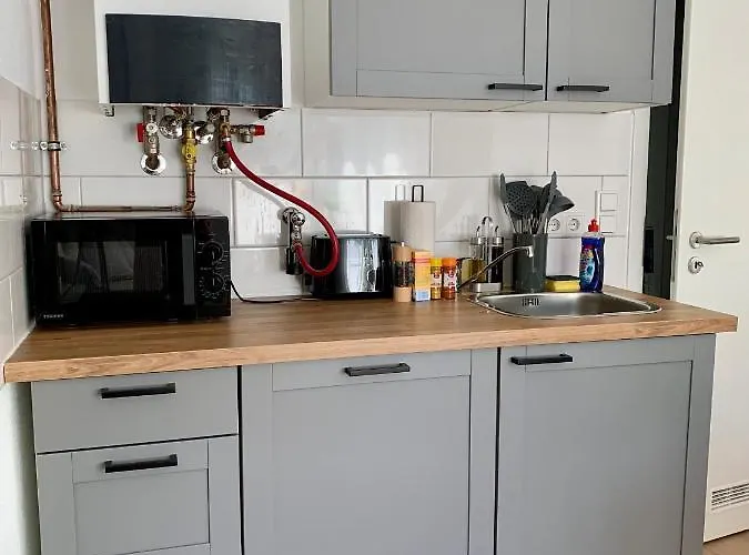 Bright & For 4 Incl Workspace Lejlighed