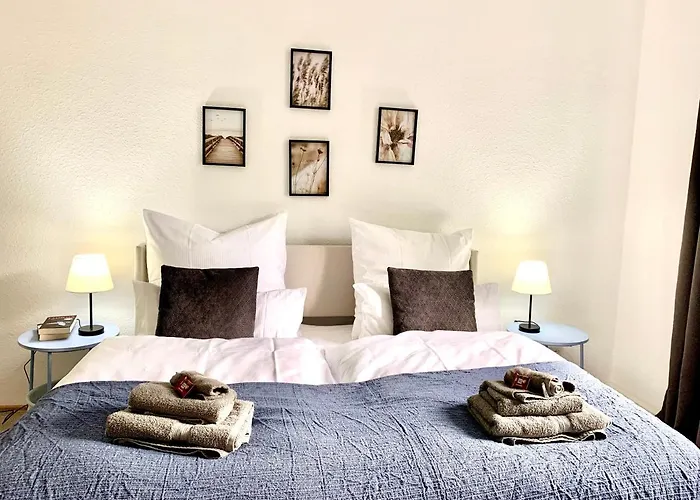 Bright & For 4 Incl Workspace Bochum